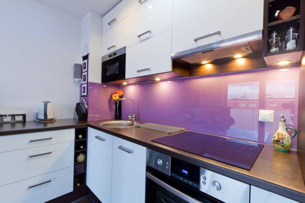 purple kitchen splashbacks